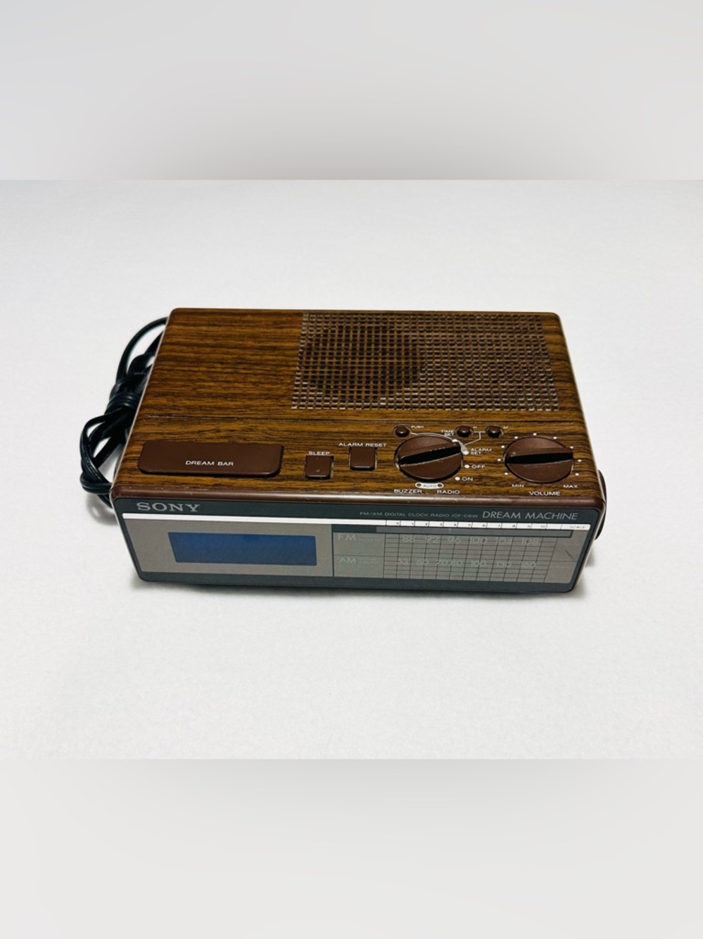 Sony Retro Mid Century Modern Dream Machine Simulated Wood Grain FM/AM “WORKS” - Picture 4 of 9